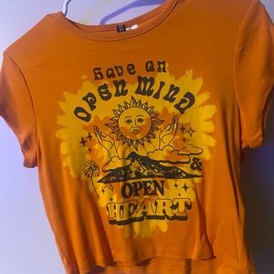 crop tee